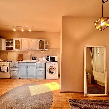 Old Town City Center Apartments Brasov Luaran gambar