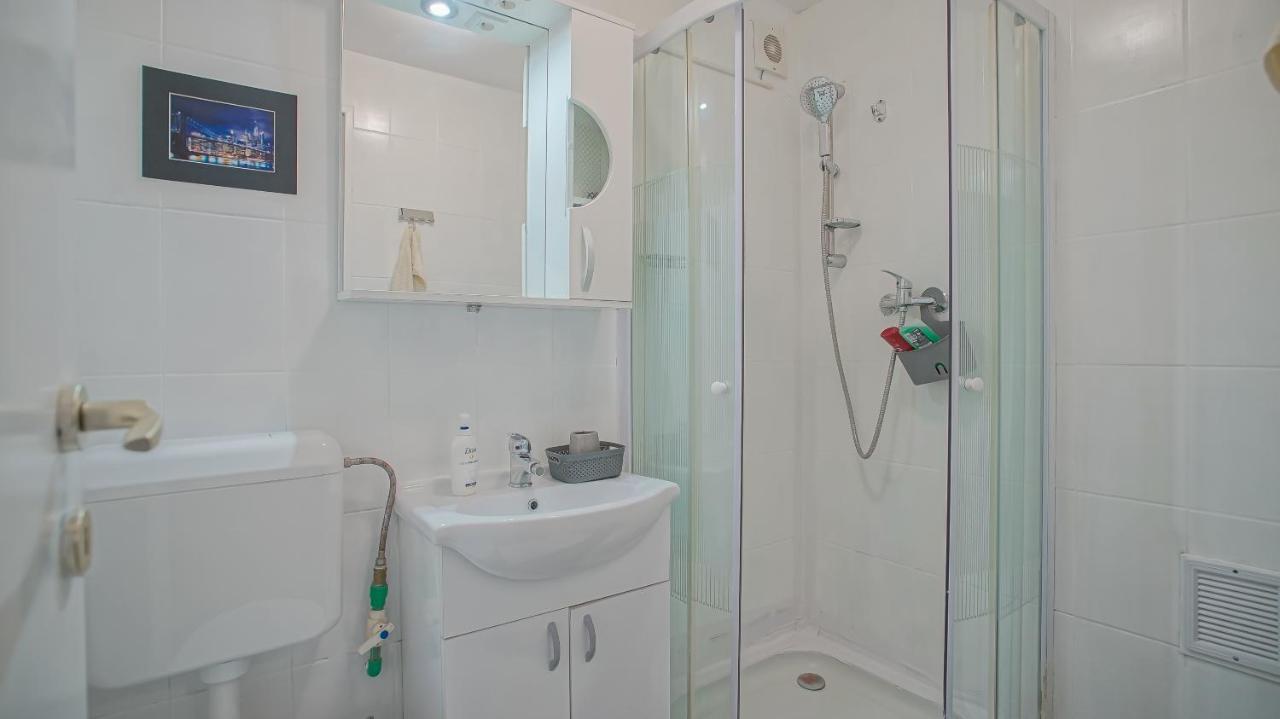 Old Town City Center Apartments Brasov Luaran gambar