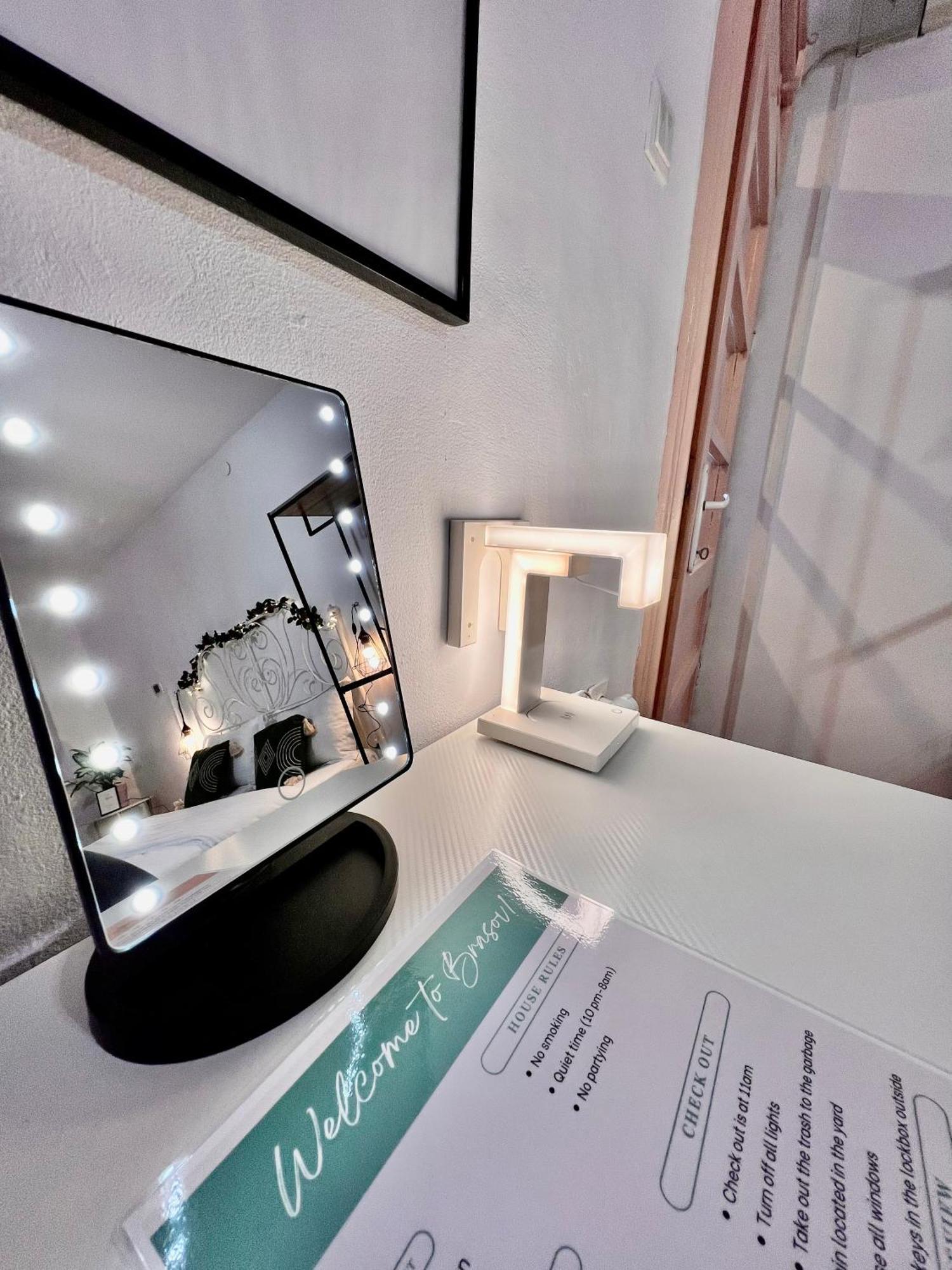 Old Town City Center Apartments Brasov Luaran gambar
