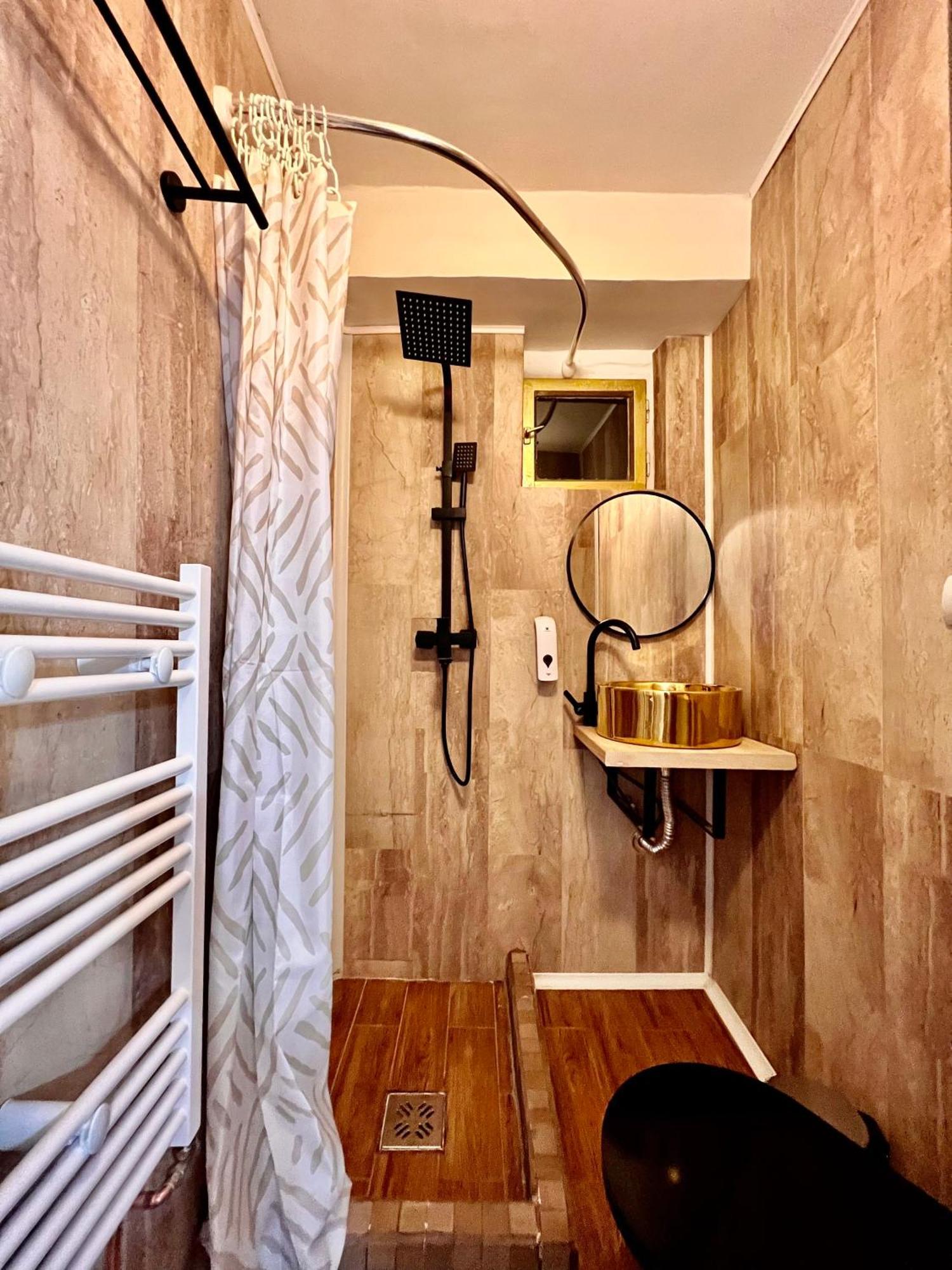 Old Town City Center Apartments Brasov Luaran gambar